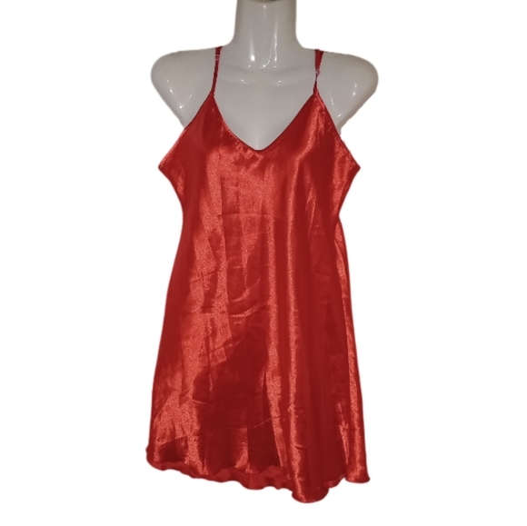 Red chemise and robe set - Picture 7 of 10